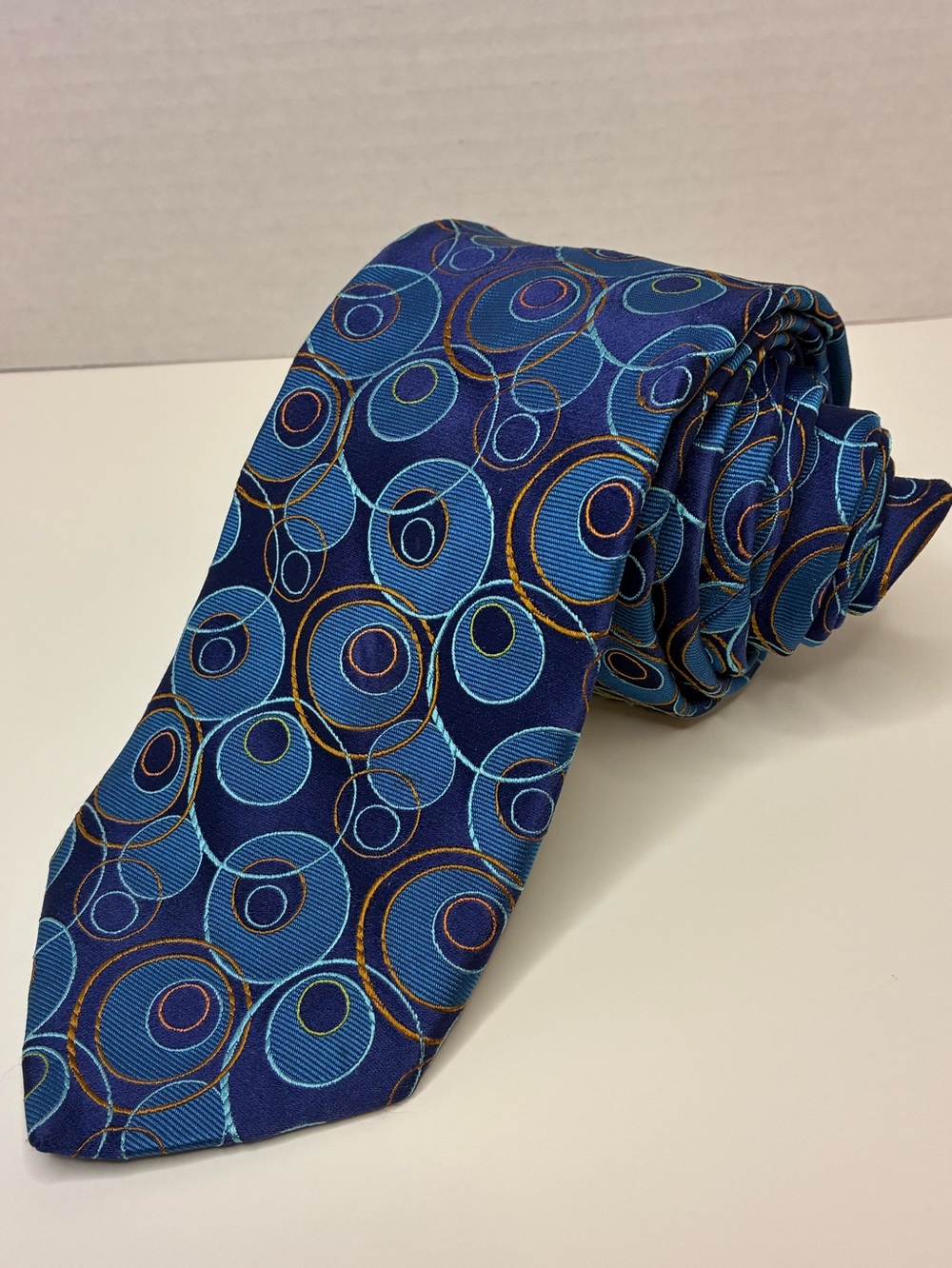 Ted Baker London Men's Silk Tie Blue Graphic Retro Geometric Circles Pattern
